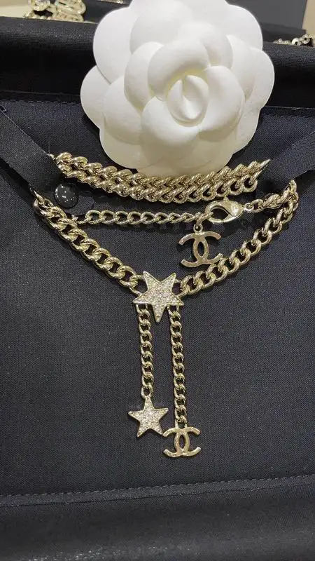 Chanel necklace 06yxh18